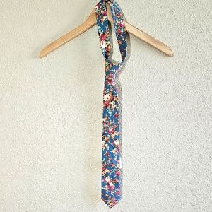Barry Beaux Floral Neck Tie.